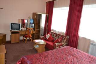 Гостиница Яхонт Владивосток Superior Studio, 1 Bedroom, Accessible (Double Bed And Sofa)-7