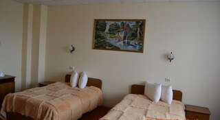 Гостиница Яхонт Владивосток Семейный люкс с 2 спальнями-2